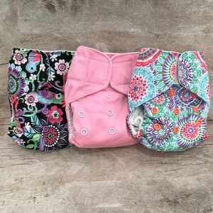 Lalabye Baby, NEWBORN size cloth diapers reusable. Hook and Loop *USED*